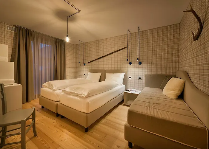 Otel Astra *